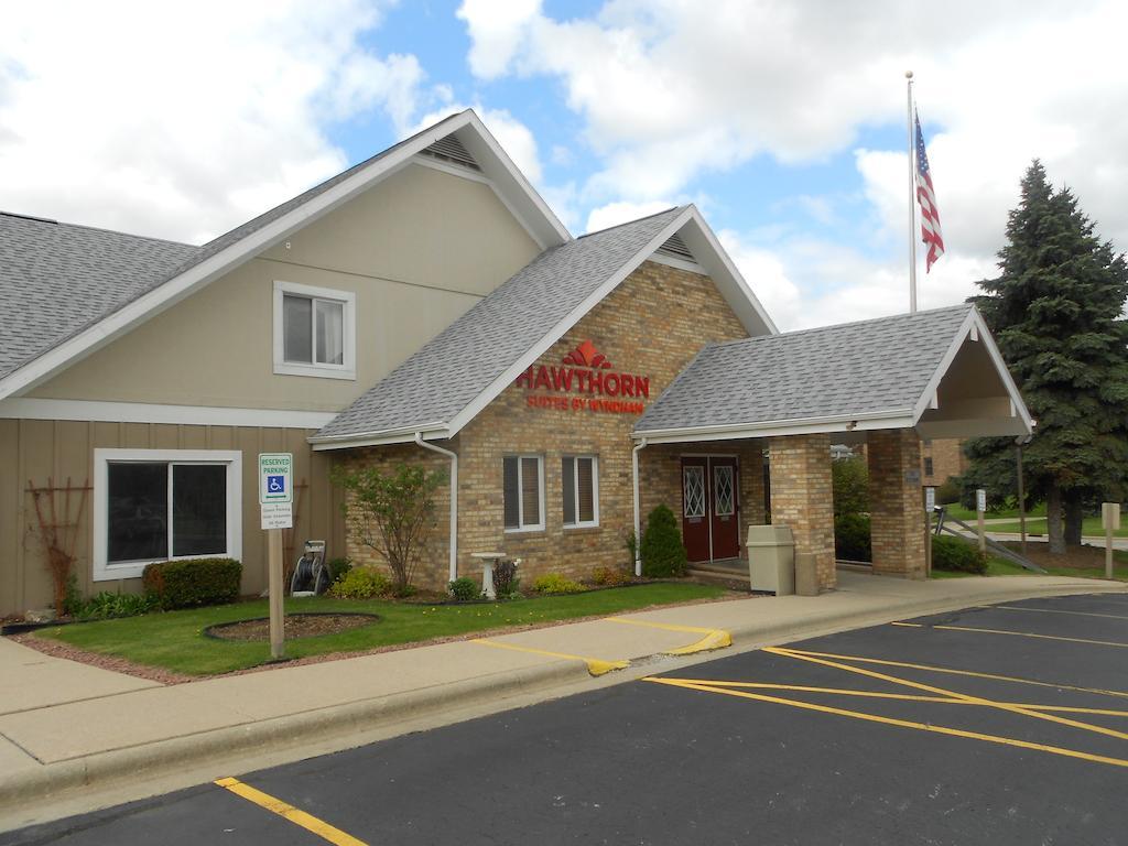 Hawthorn Extended Stay By Wyndham Green Bay Exterior photo